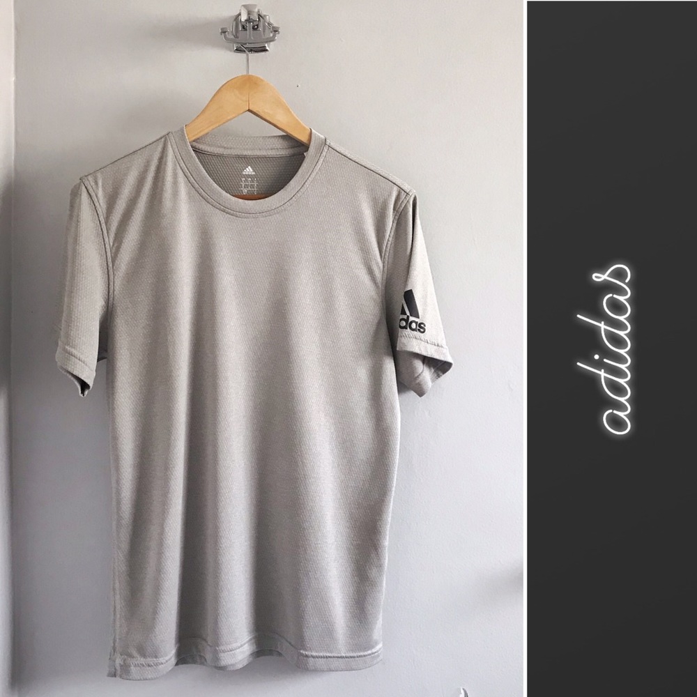 🏝️ Adidas Men’s Gray Climalite Short Sleeve T-Shirt S